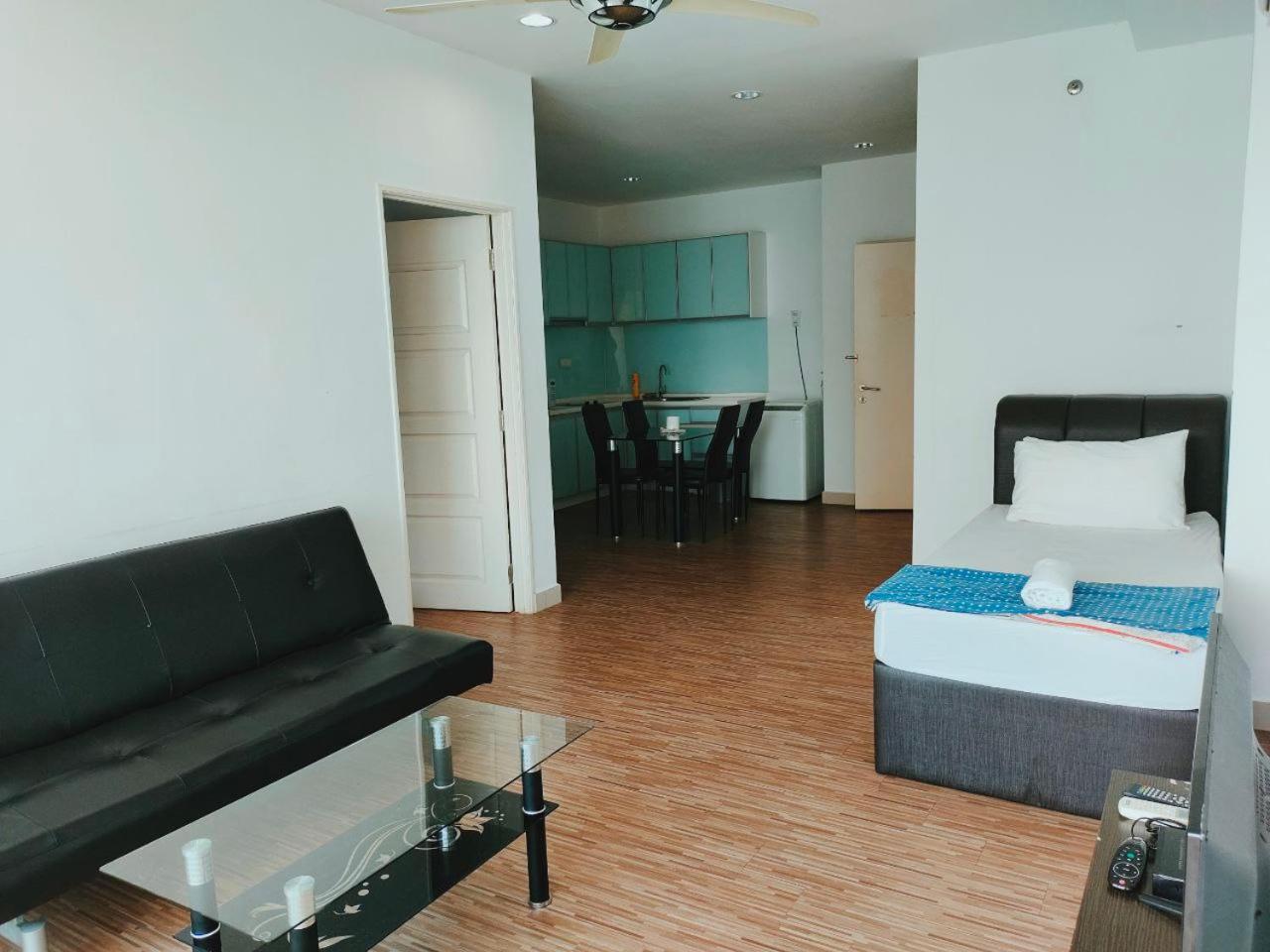 Apartment Merlene Suites At Mansion One Formerly Know As Mansion One Suites George Town